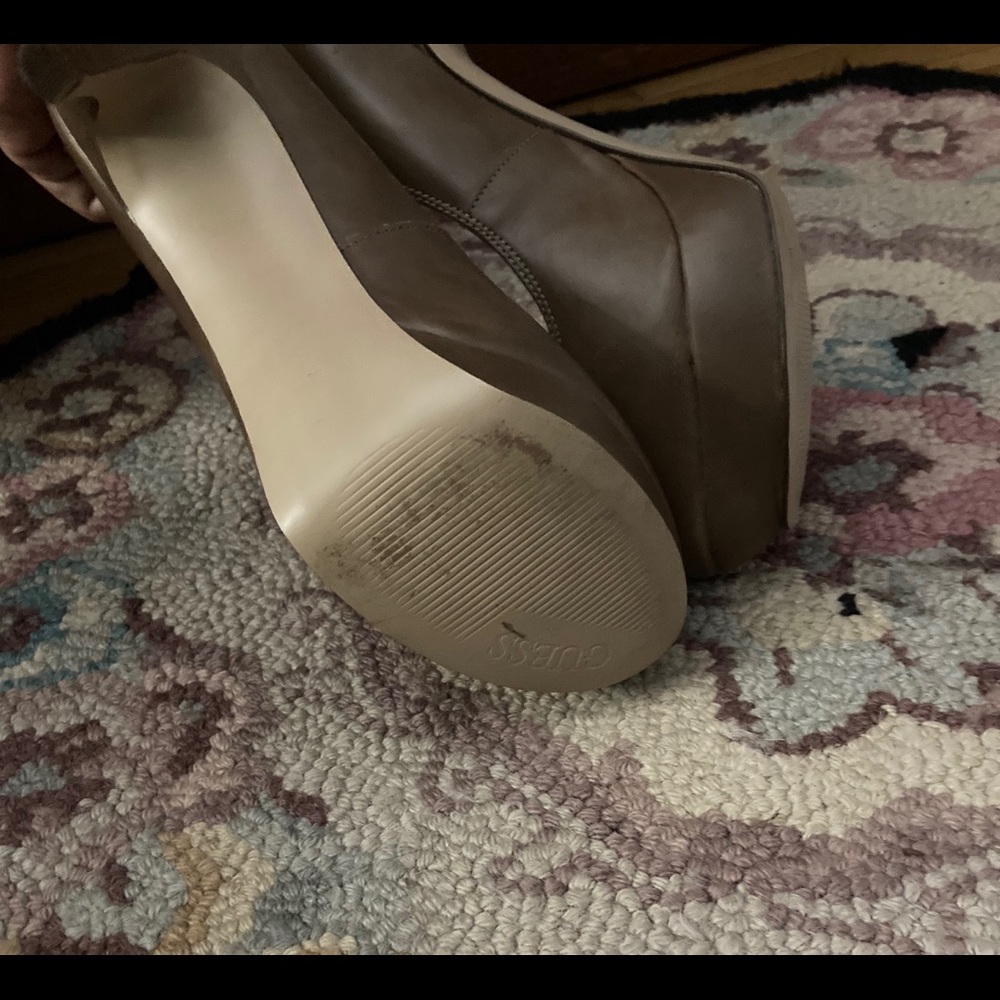 SOLD✅GUESS Platform Nude Heels - Picture 11 of 12